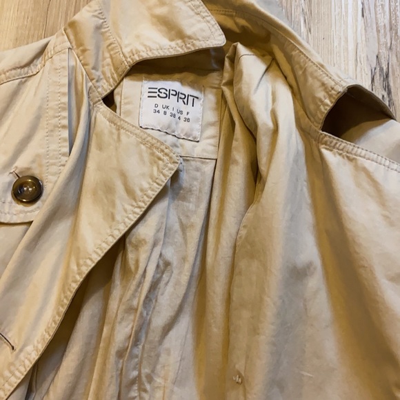 Belted trench coat - Picture 2 of 3